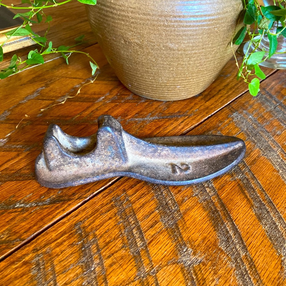 Cast Iron Shoe Form